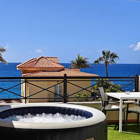 Brisa Serena - Oceanfront & Jacuzzi *