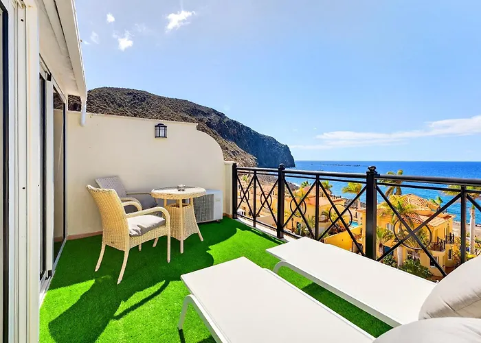 Brisa Serena - Oceanfront & Jacuzzi