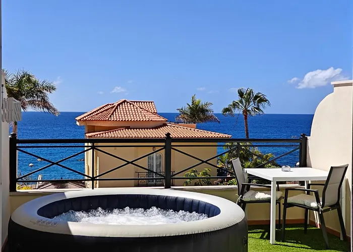 Brisa Serena - Oceanfront & Jacuzzi *