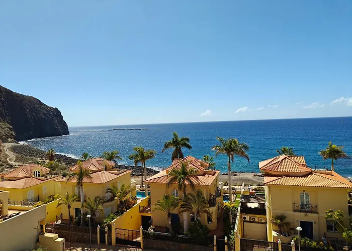 Holiday home Brisa Serena - Oceanfront & Jacuzzi