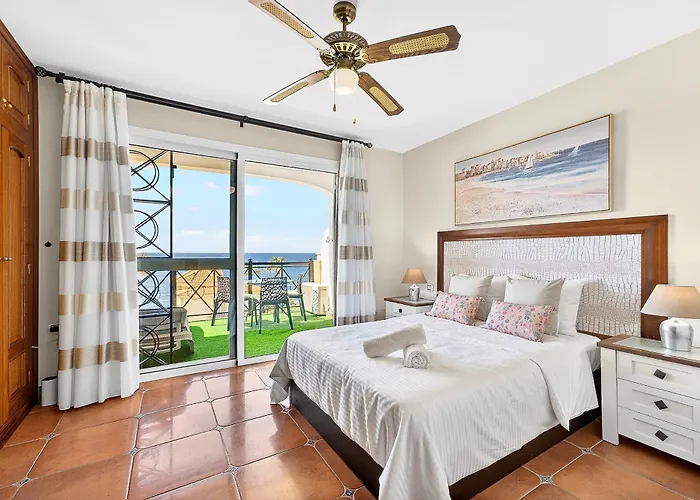 بيت للعطل Brisa Serena - Oceanfront & Jacuzzi